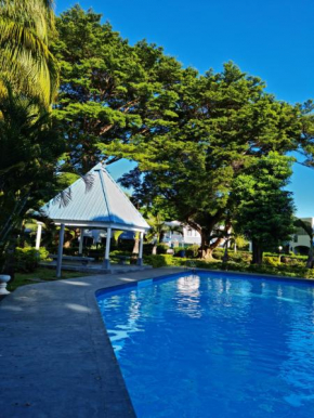 Bungalow 3 BedRooms, Garden, beach
